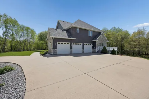 8914 136th Avenue SE Becker MN 55308