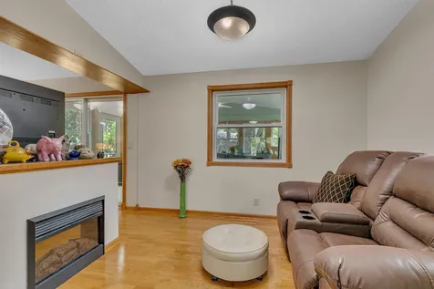 607 2 1/2 Street N Sartell MN 56377