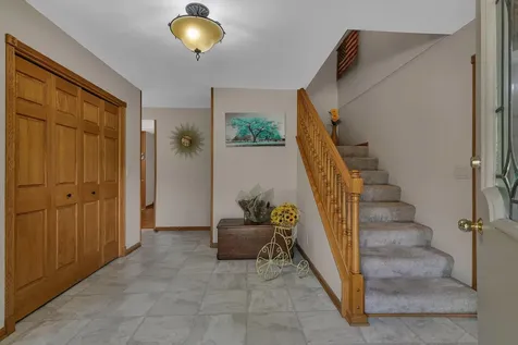 607 2 1/2 Street N Sartell MN 56377