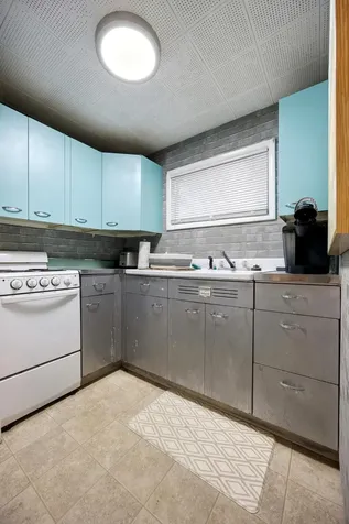 1002 9th Street S Moorhead MN 56560