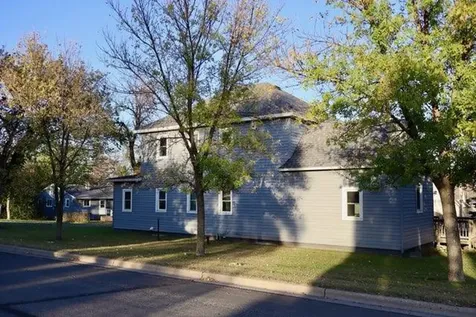 407 7th Avenue W Lisbon ND 58054