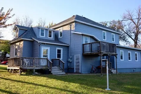 407 7th Avenue W Lisbon ND 58054
