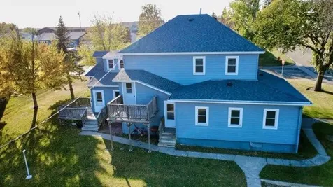 407 7th Avenue W Lisbon ND 58054