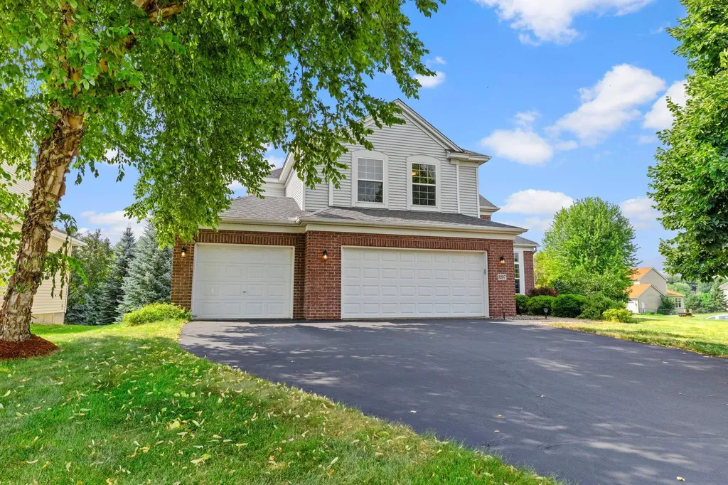 9207 W 136th Street Savage MN 55378
