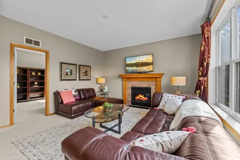 9207 W 136th Street Savage MN 55378