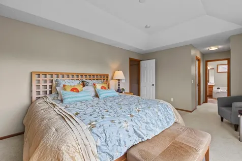 9207 W 136th Street Savage MN 55378