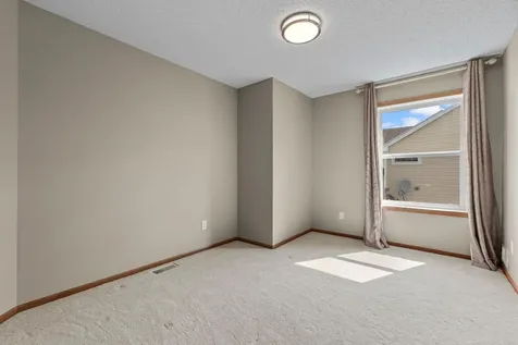 9207 W 136th Street Savage MN 55378