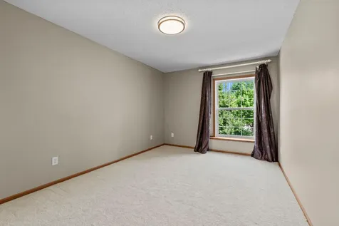 9207 W 136th Street Savage MN 55378