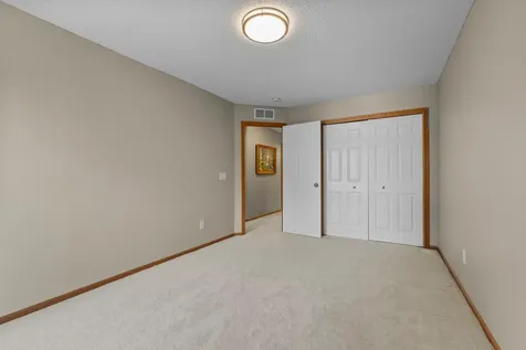 9207 W 136th Street Savage MN 55378