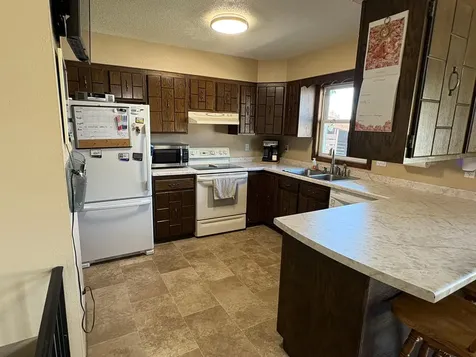 704 3rd Avenue NE Hillsboro ND 58045