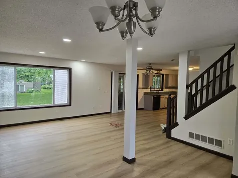 1624 Philipp Way Shakopee MN 55379