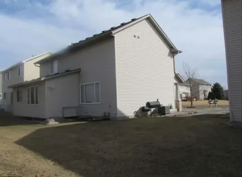 1624 Philipp Way Shakopee MN 55379