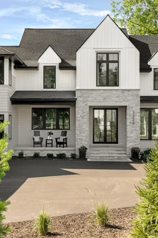 260 Eastwood Court Chanhassen MN 55317