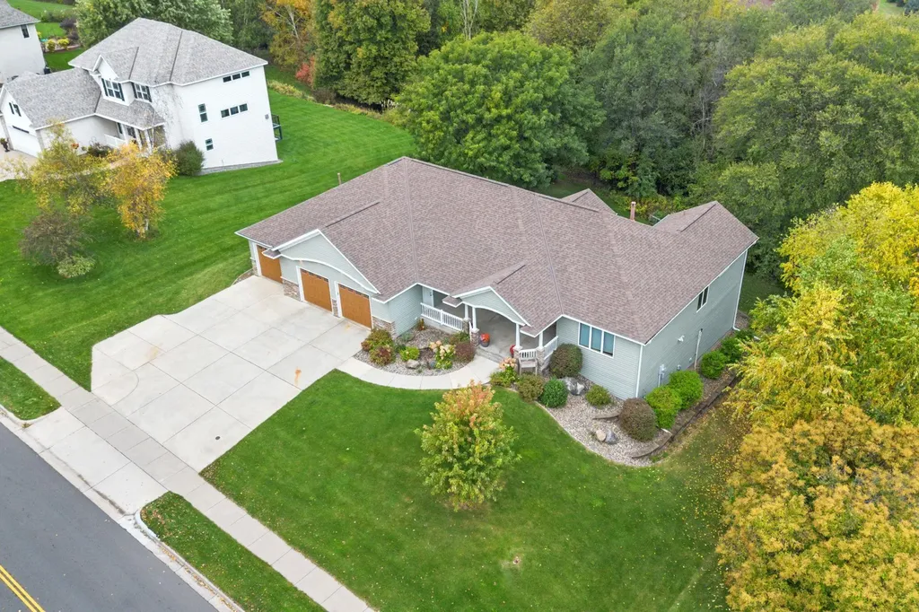 1372 Featherstone Road Hastings MN 55033