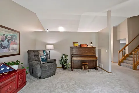 9662 84th Street Bay S Cottage Grove MN 55016