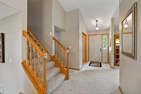 9662 84th Street Bay S Cottage Grove MN 55016