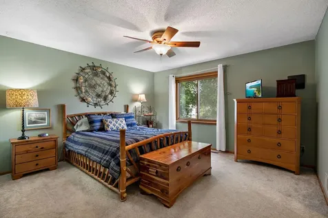 9662 84th Street Bay S Cottage Grove MN 55016