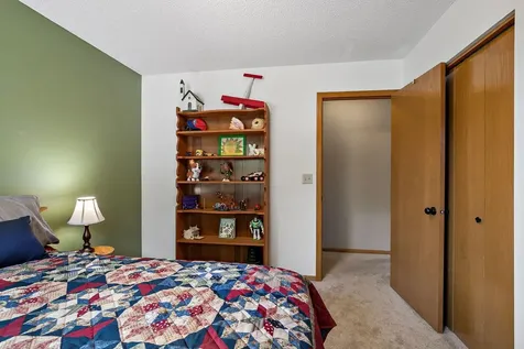 9662 84th Street Bay S Cottage Grove MN 55016