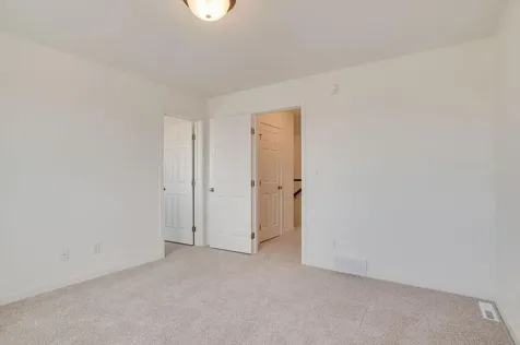 2304 37 Avenue S Moorhead MN 56560