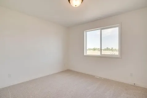 2304 37 Avenue S Moorhead MN 56560