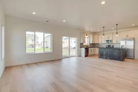 2304 37 Avenue S Moorhead MN 56560