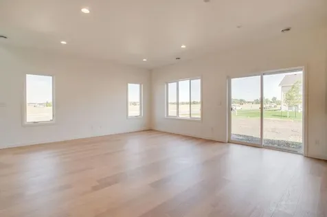 2304 37 Avenue S Moorhead MN 56560