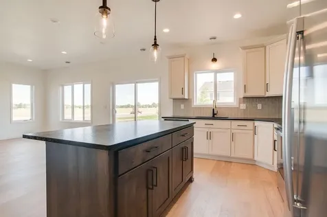 2304 37 Avenue S Moorhead MN 56560