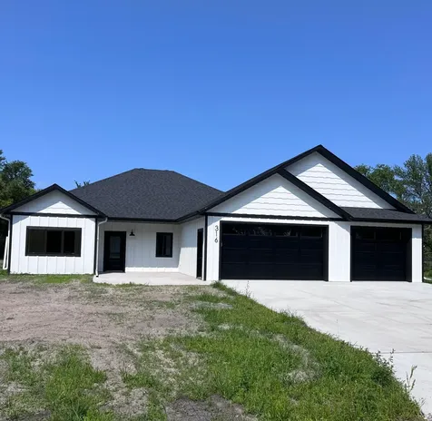 316 SW 4th Avenue SW Hankinson ND 58041