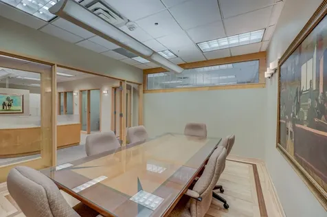 1201 Yale Place Minneapolis MN 55403