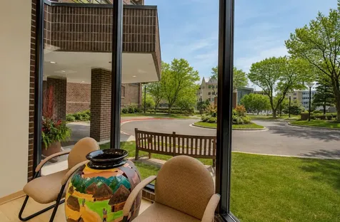 1201 Yale Place Minneapolis MN 55403