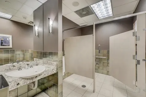 1201 Yale Place Minneapolis MN 55403