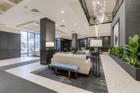 1201 Yale Place Minneapolis MN 55403