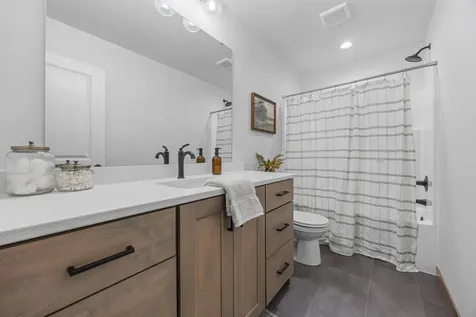 8414 61st Street S Horace ND 58047