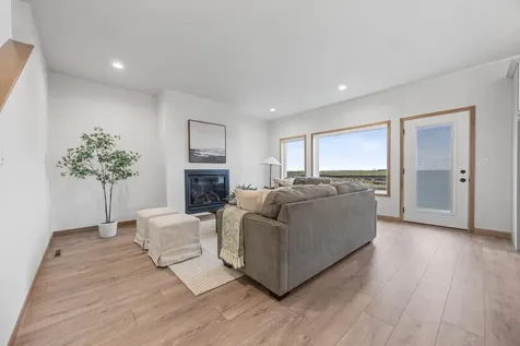 8414 61st Street S Horace ND 58047