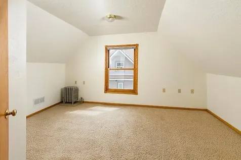 1619 Hubbard Avenue Saint Paul MN 55104