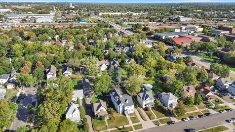 1619 Hubbard Avenue Saint Paul MN 55104