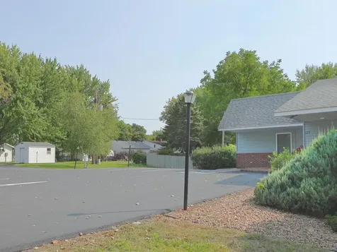 123 Fairlawn Avenue Winsted MN 55395