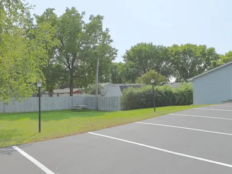 123 Fairlawn Avenue Winsted MN 55395