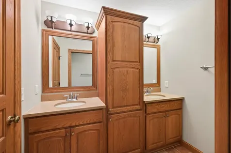 11224 Halstead Trail Woodbury MN 55129