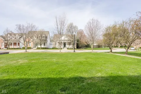 8183 Heyward Drive Indianapolis IN 46250