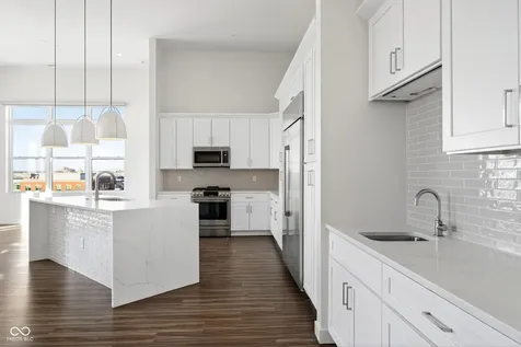 1155 S Rangeline Road Carmel IN 46032
