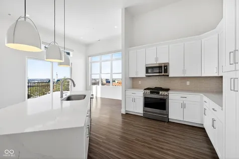 1155 S Rangeline Road Carmel IN 46032