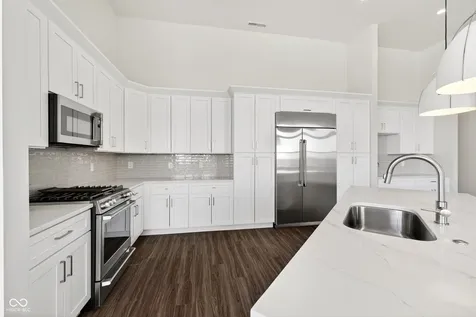 1155 S Rangeline Road Carmel IN 46032