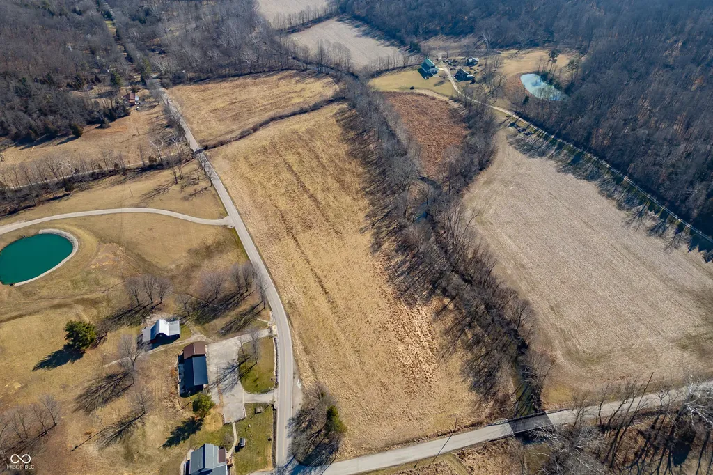 #2 Bellsville Pike Columbus IN 47201