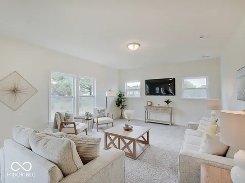 3923 Windstar Way Columbus IN 47203
