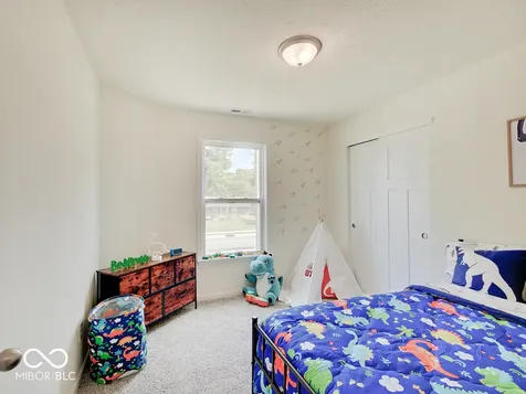 3923 Windstar Way Columbus IN 47203