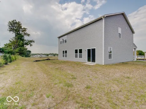3923 Windstar Way Columbus IN 47203