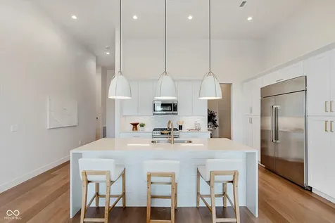 1155 S Rangeline Road Carmel IN 46032