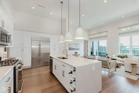 1155 S Rangeline Road Carmel IN 46032