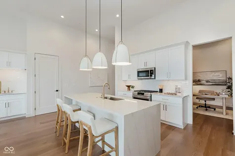 1155 S Rangeline Road Carmel IN 46032